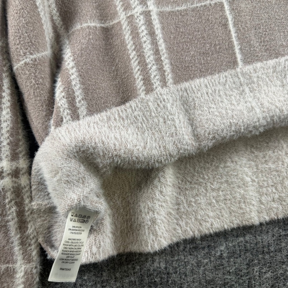 Tahari Womens Tan Plaid Fuzzy Mock Neck Sweater Size Large Windowpane Knit - Picture 7 of 8